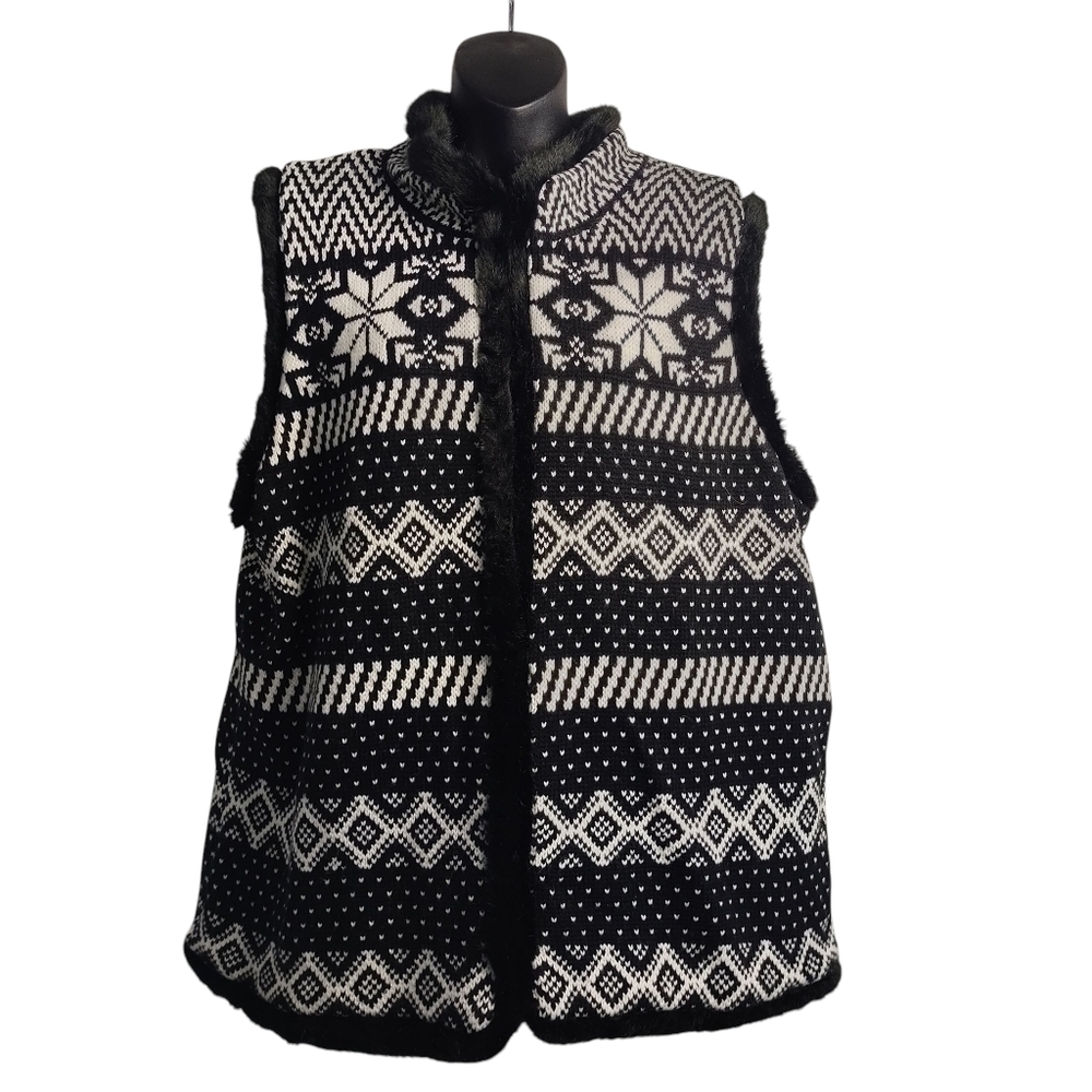 Christopher Banks Womens Size 1X Sleeveless Sweater Vest Faux Fur Black/WhiteNWT
